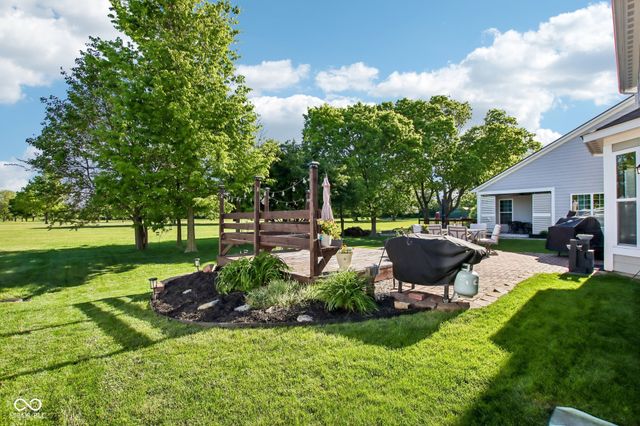 1334 Old Heritage Place, Greenwood, IN 46143