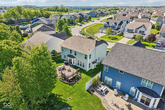 1334 Old Heritage Place, Greenwood, IN 46143
