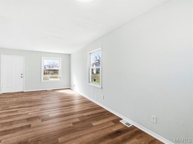 401 Cameron Road, St Louis, MO 63137