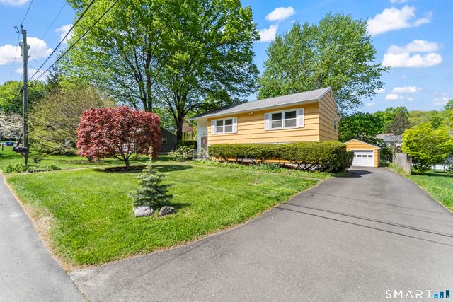 10 Brookwood Drive, Bethel, CT 06801