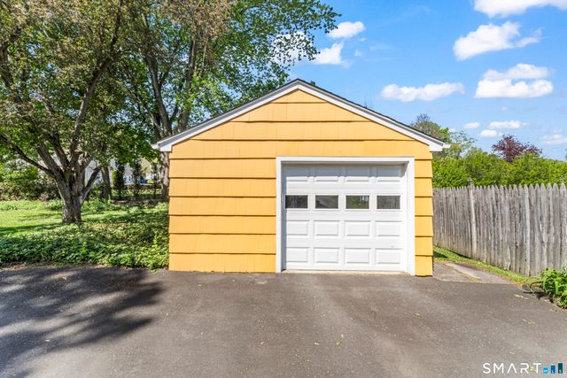 10 Brookwood Drive, Bethel, CT 06801