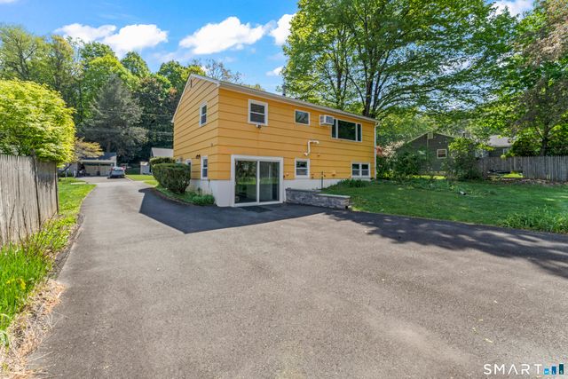 10 Brookwood Drive, Bethel, CT 06801