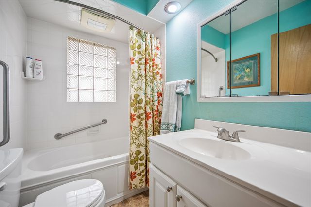 4110 Leonard Place, Des Moines, IA 50310