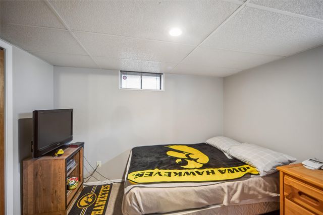 4110 Leonard Place, Des Moines, IA 50310