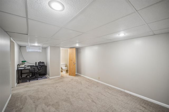 4110 Leonard Place, Des Moines, IA 50310