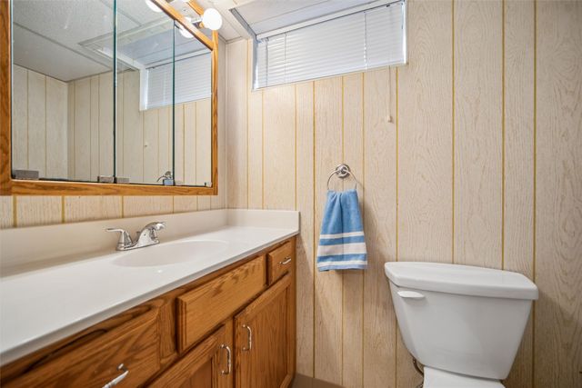 4110 Leonard Place, Des Moines, IA 50310