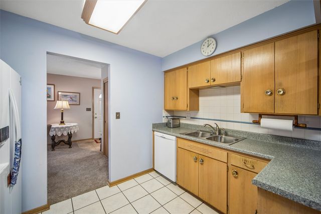 4110 Leonard Place, Des Moines, IA 50310