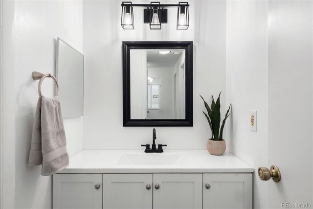 4074 S Atchison Way 203, Aurora, CO 80014