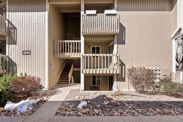 4074 S Atchison Way 203, Aurora, CO 80014