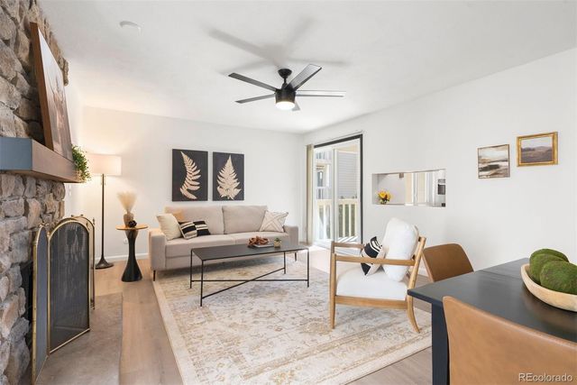 4074 S Atchison Way 203, Aurora, CO 80014