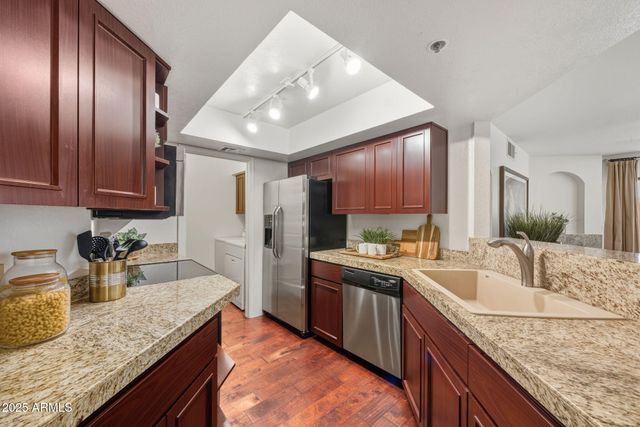 5104 N 32ND Street 344, Phoenix, AZ 85018