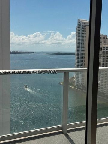 300 S Biscayne Blvd T-2416, Miami, FL 33131