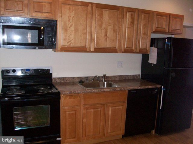 1239 S BONSALL ST, Philadelphia, PA 19146