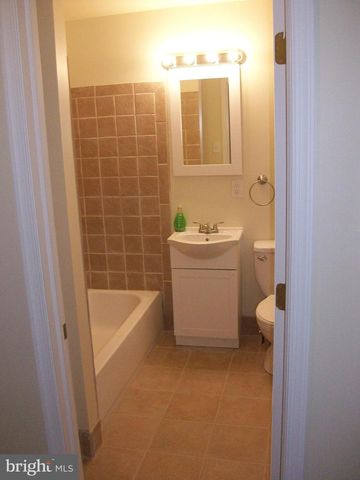 1239 S BONSALL ST, Philadelphia, PA 19146