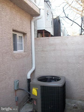 1239 S BONSALL ST, Philadelphia, PA 19146