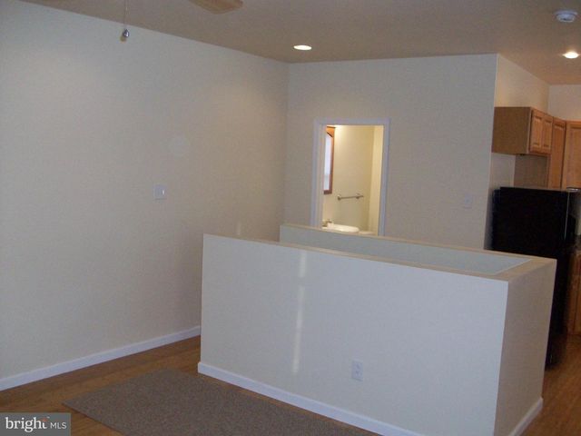 1239 S BONSALL ST, Philadelphia, PA 19146