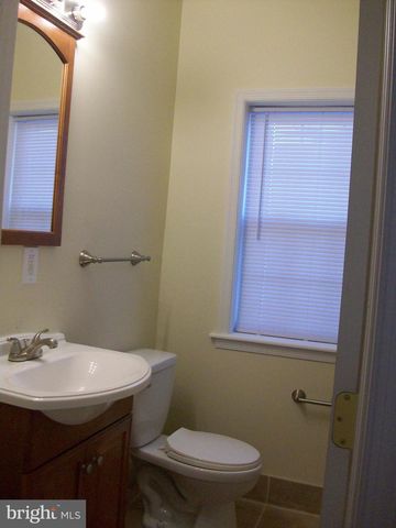 1239 S BONSALL ST, Philadelphia, PA 19146