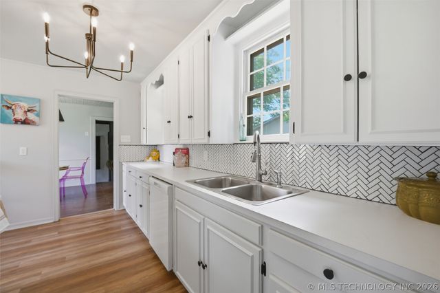 1721 Broadway Place, Ardmore, OK 73401