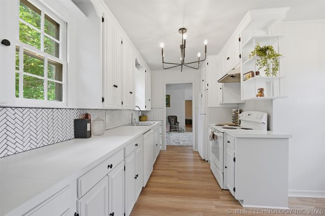 1721 Broadway Place, Ardmore, OK 73401