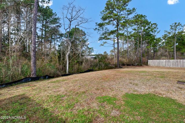 512 Everett Glades, Sneads Ferry, NC 28460