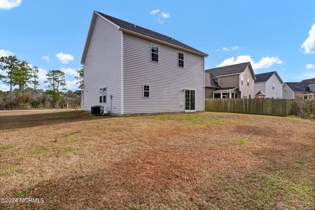 512 Everett Glades, Sneads Ferry, NC 28460