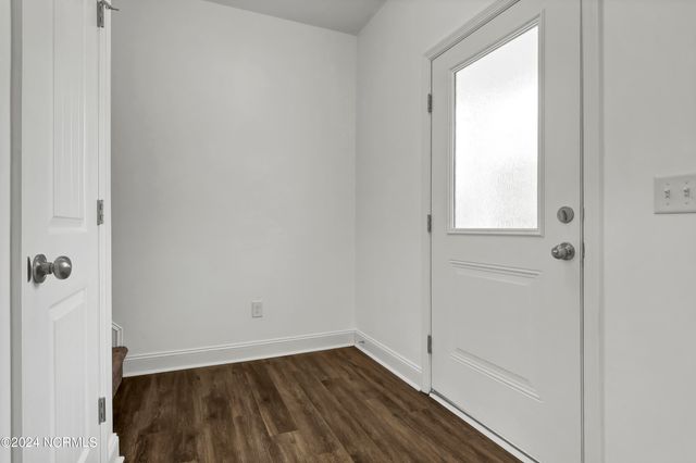 512 Everett Glades, Sneads Ferry, NC 28460