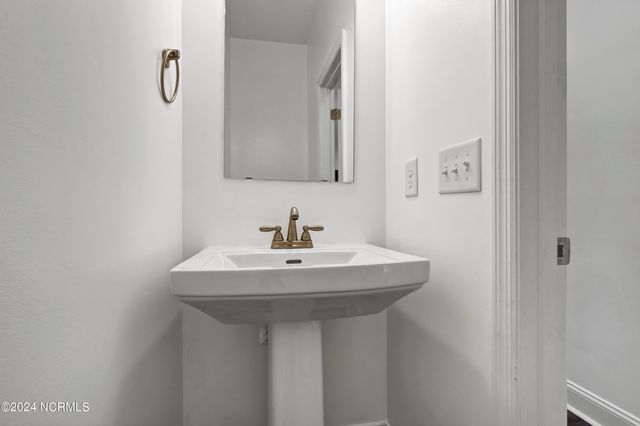 512 Everett Glades, Sneads Ferry, NC 28460