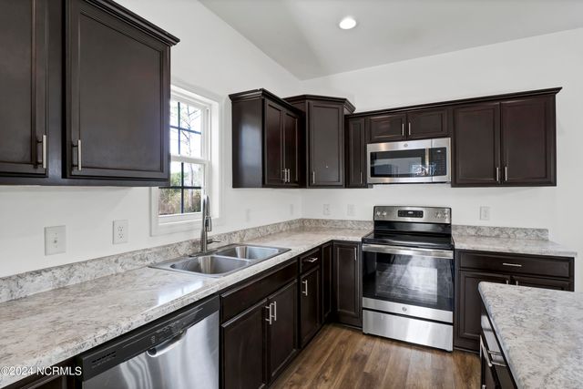 512 Everett Glades, Sneads Ferry, NC 28460