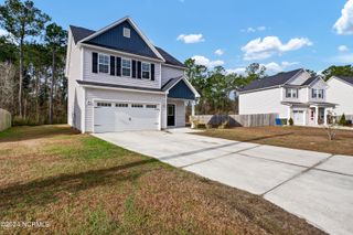 512 Everett Glades, Sneads Ferry, NC 28460