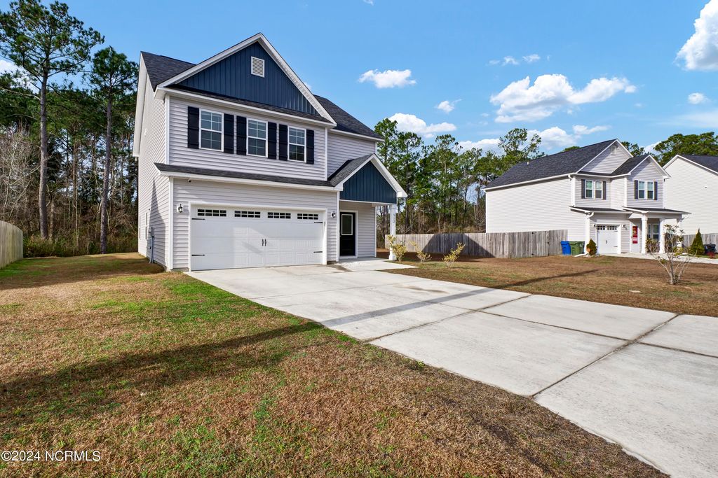 512 Everett Glades, Sneads Ferry, NC 28460