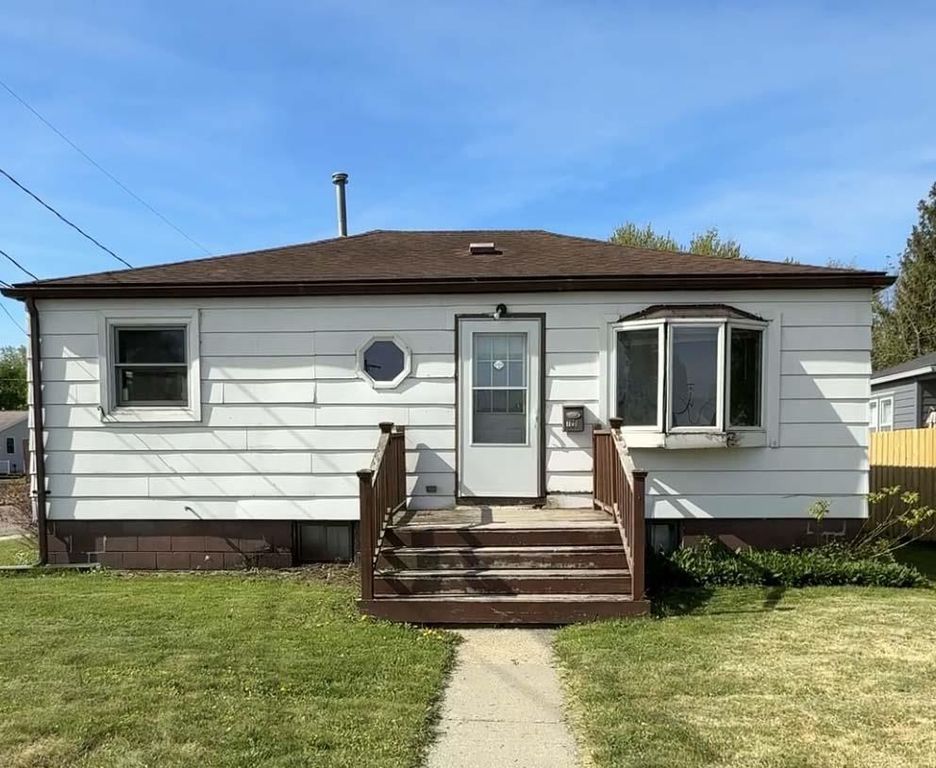 720 LaCrosse Street, Mauston, WI 53948
