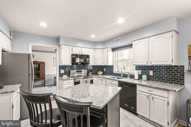 4458 BRITON CT, Woodbridge, VA 22192