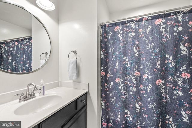 4458 BRITON CT, Woodbridge, VA 22192