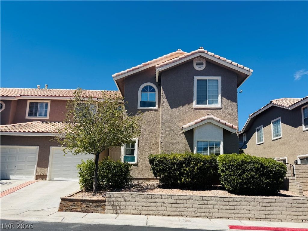 9274 Silver Arrow Court, Las Vegas, NV 89117 — photo 2