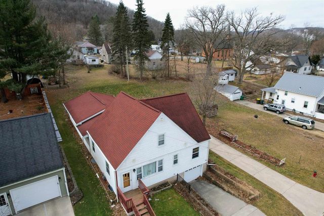 797 E Kinder Street, Richland Center, WI 53581