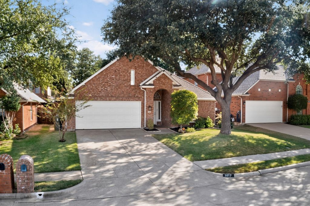 1017 Sun Ridge Drive, Flower Mound, TX 75028 — photo 2
