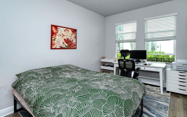 2300 LINDSTROM STREET, Sarasota, FL 34237