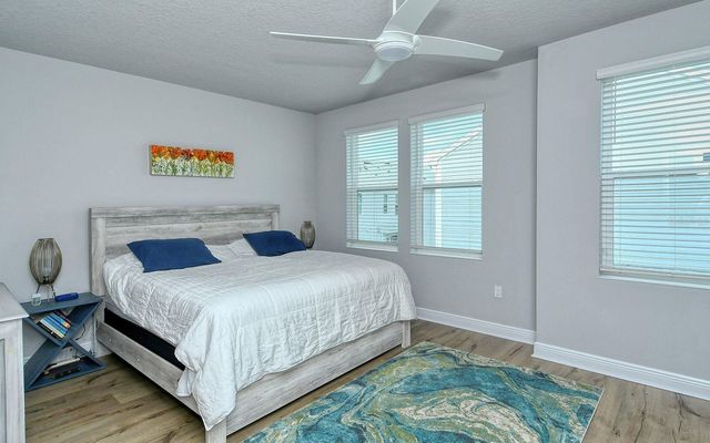 2300 LINDSTROM STREET, Sarasota, FL 34237