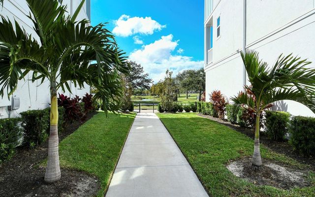 2300 LINDSTROM STREET, Sarasota, FL 34237