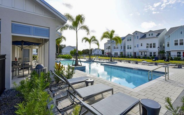 2300 LINDSTROM STREET, Sarasota, FL 34237