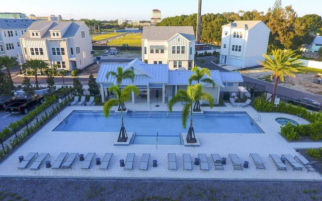 2300 LINDSTROM STREET, Sarasota, FL 34237