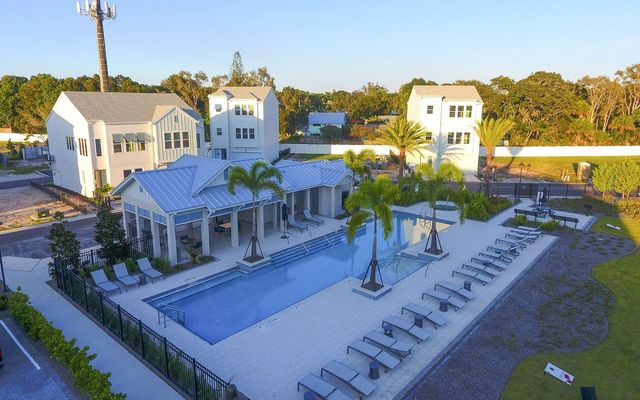 2300 LINDSTROM STREET, Sarasota, FL 34237