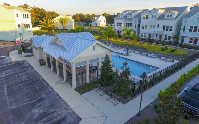 2300 LINDSTROM STREET, Sarasota, FL 34237