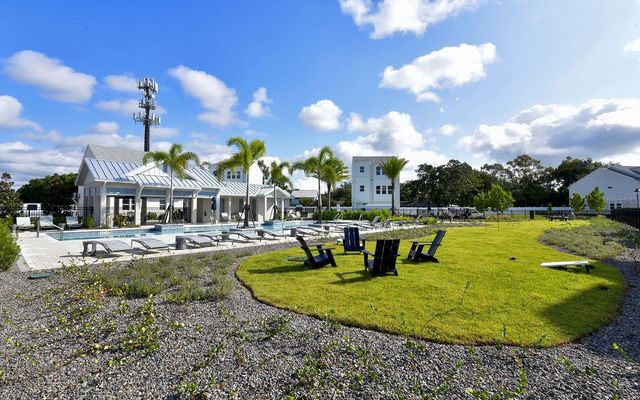 2300 LINDSTROM STREET, Sarasota, FL 34237