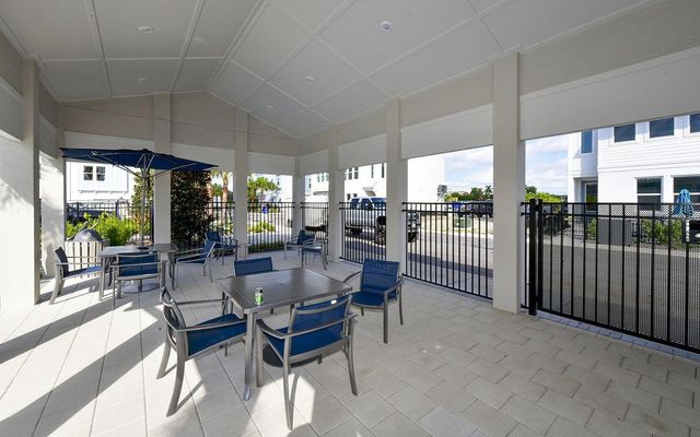 2300 LINDSTROM STREET, Sarasota, FL 34237