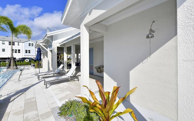 2300 LINDSTROM STREET, Sarasota, FL 34237