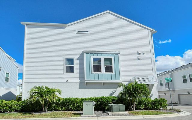 2300 LINDSTROM STREET, Sarasota, FL 34237
