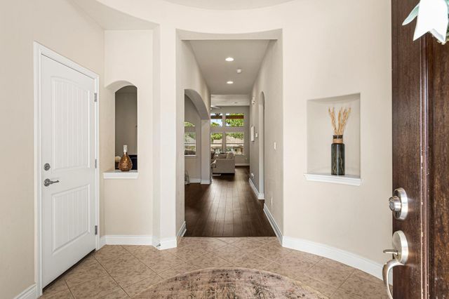 294 Summer Pointe DR, Buda, TX 78610