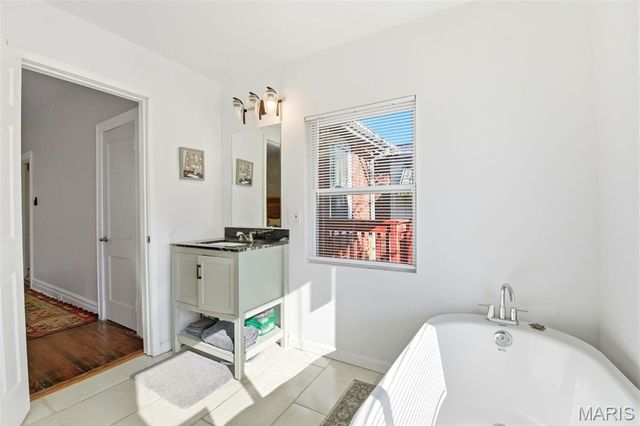 3430 Juniata Street, St Louis, MO 63118