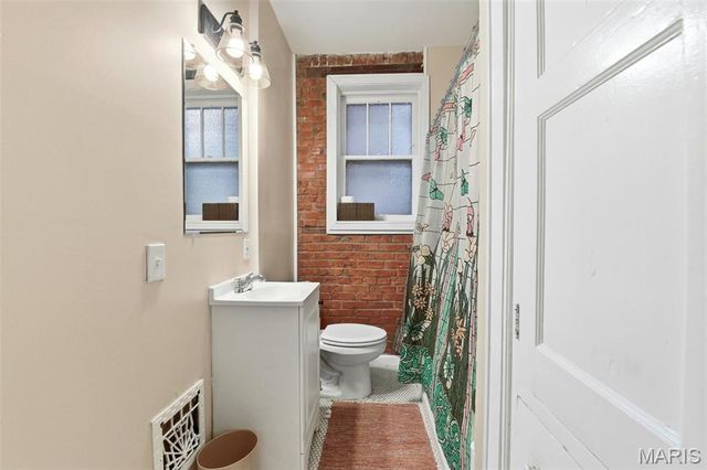 3430 Juniata Street, St Louis, MO 63118